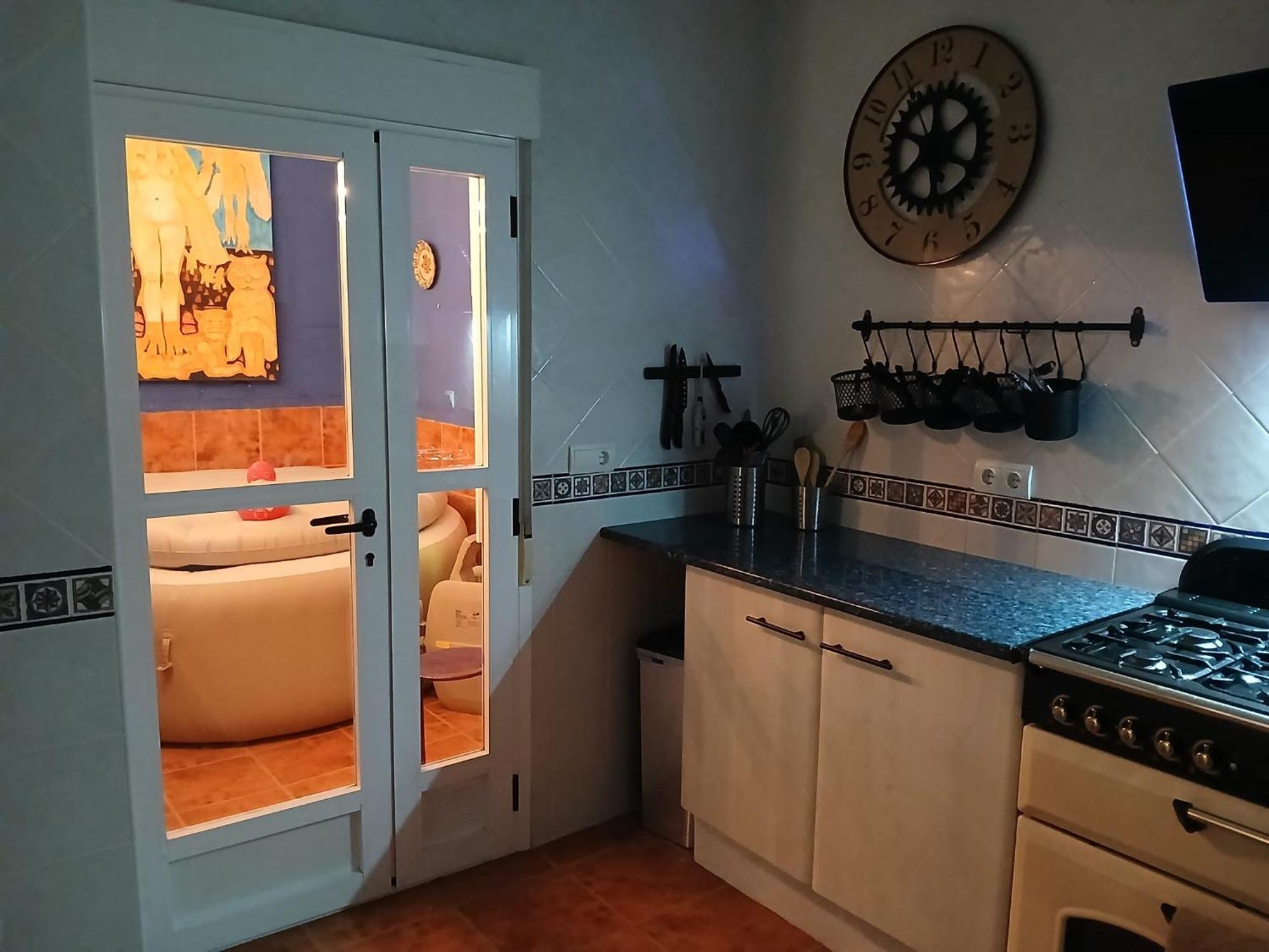 The Beach Hut With Lazy Spa Adra Eksteriør bilde